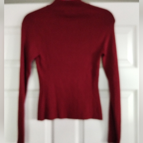 Dynamite Cut Out Burgundy Top XS - Picture 3 of 6